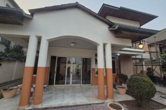 Villa  Mimosa Kinsuka 25 sur 35m 440.000